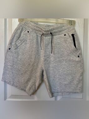 NWOT Gap Fit White w speckles Boys XL (12) Shorts Elastic Waist Drawstring